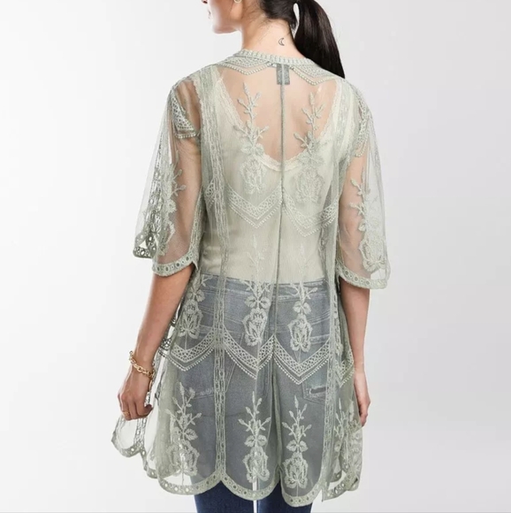 Miss Chievous Lace Mesh Kimono size L/XL in sage leaf - Picture 3 of 11